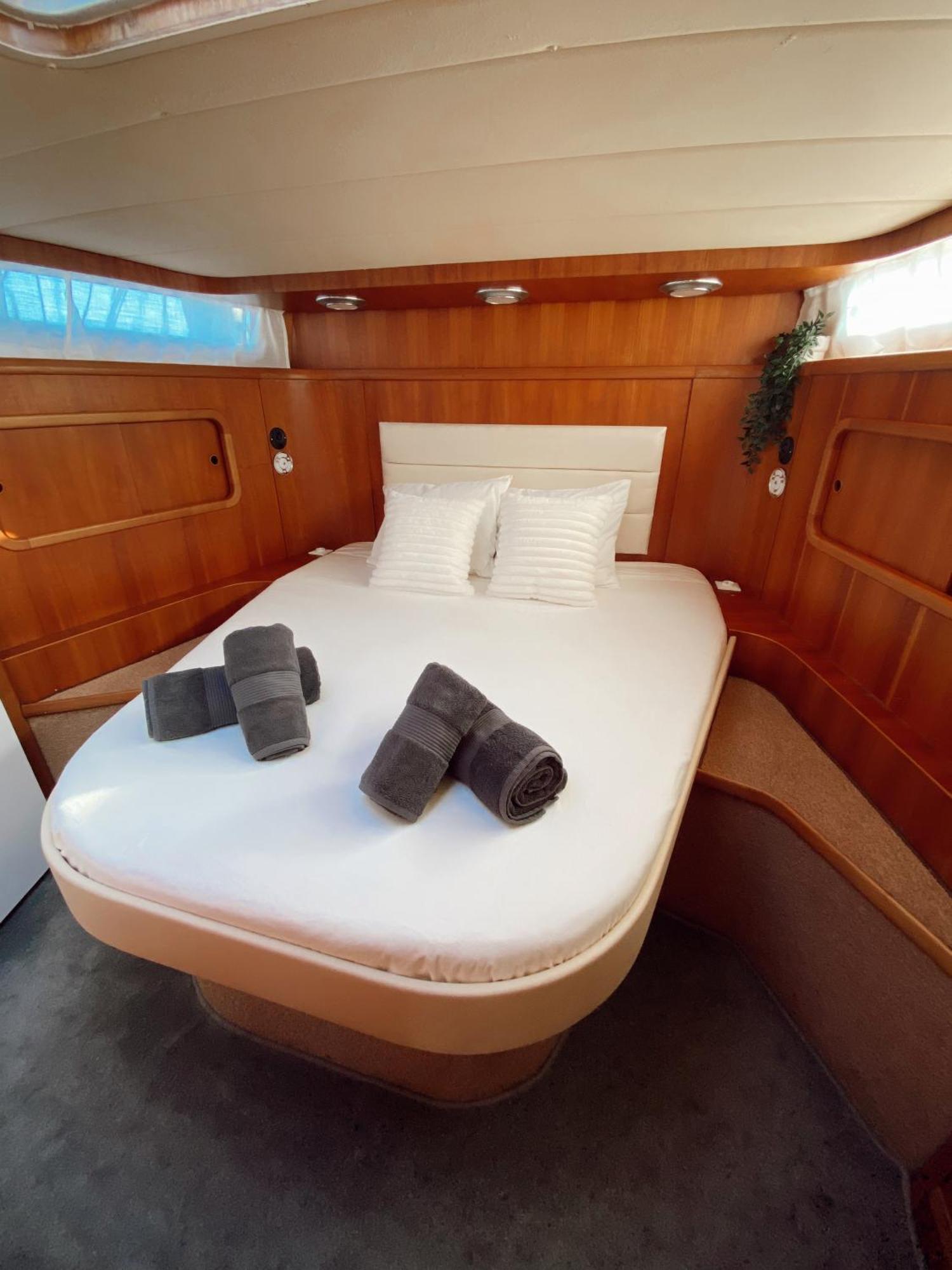 Hotel Malmo'S Yacht Valencie Exteriér fotografie